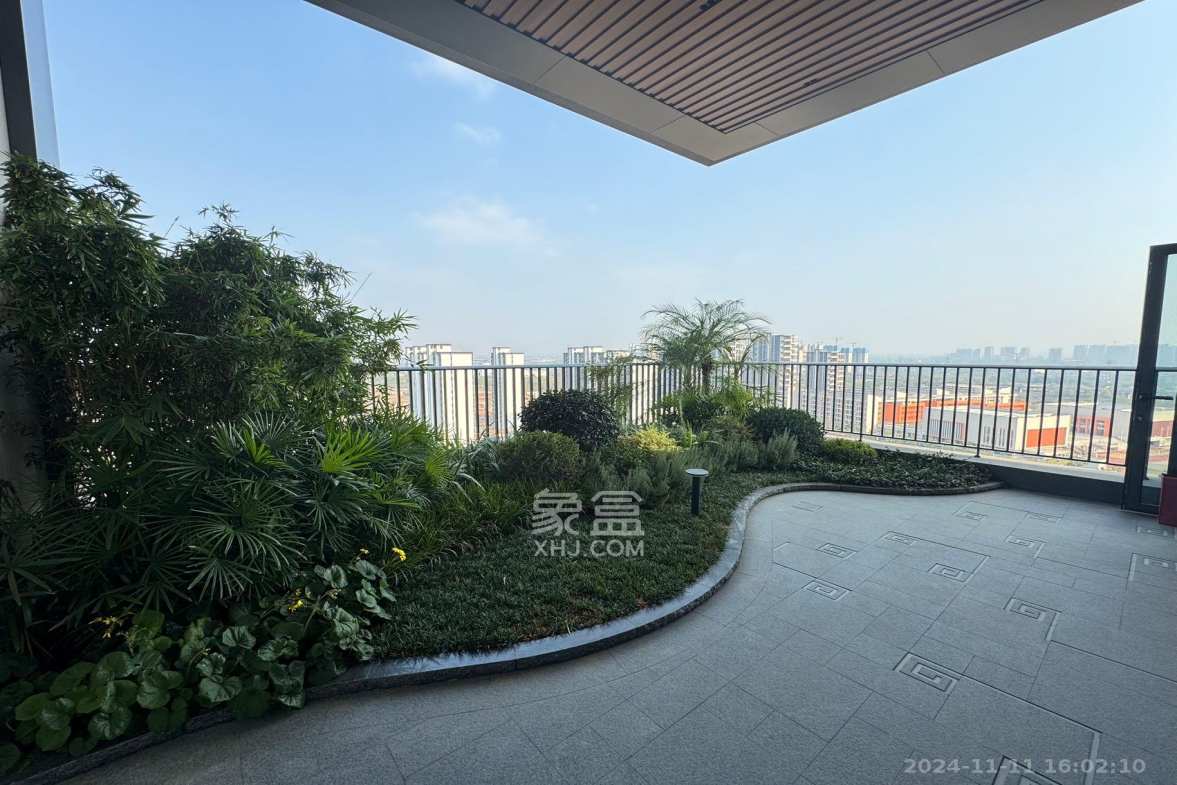 运达会展湾一期  4室2厅3卫   25000.00元/月室内图