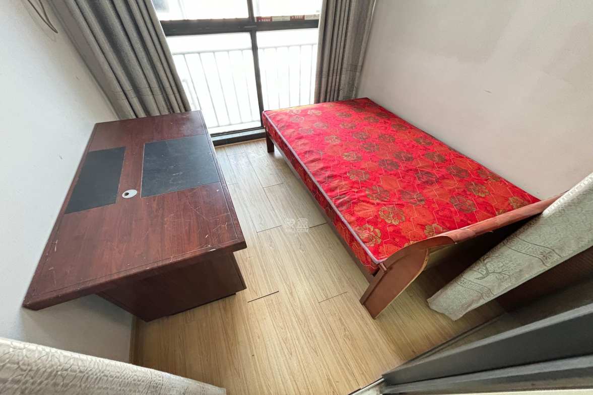 汀湘十里  3室2厅1卫   1800.00元/月室内图
