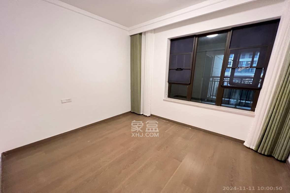 龙湖铂金中心(龙湖春江郦城)  3室2厅1卫    4700.0元/月 龙湖铂金中心(龙湖春江郦城)  3室2厅1卫    4700.0元/月室内图