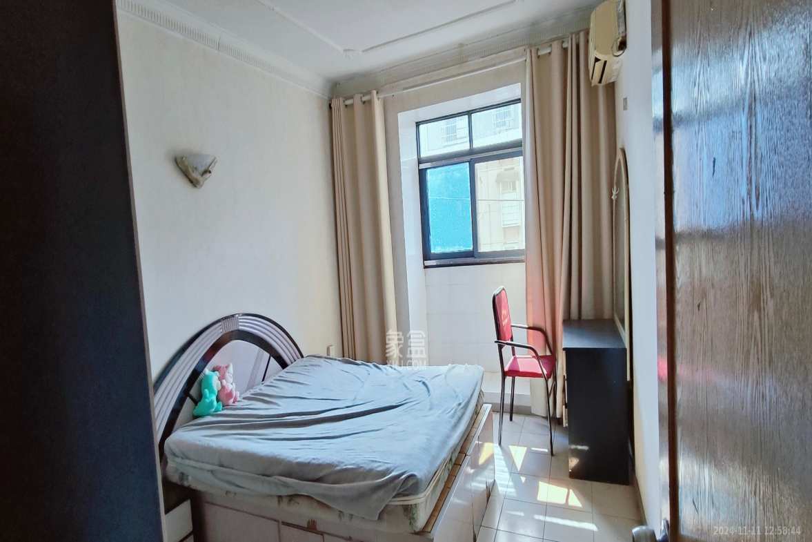 向东南社区 1室1厅1卫 1000.0元/月 向东南社区 1室1厅1卫 1000.0元/月户型图