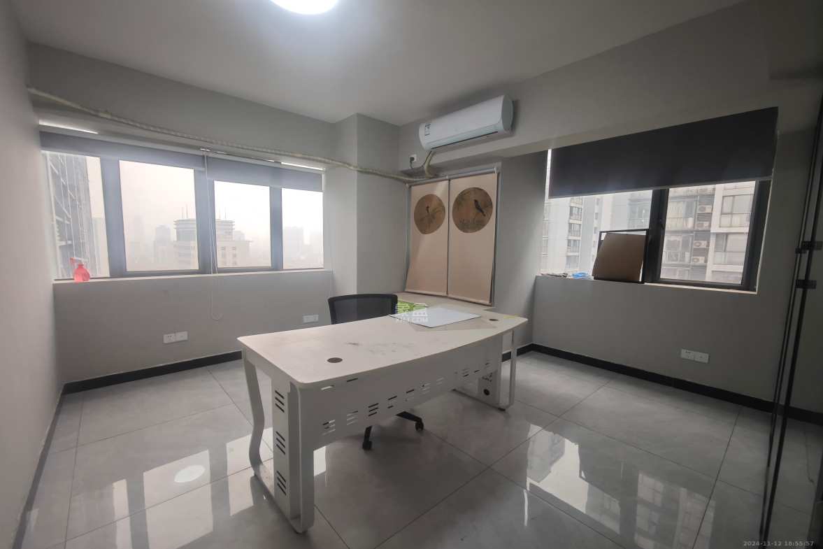 湘域中央  1室0厅0卫    4800.0元/月 湘域中央  1室0厅0卫    4800.0元/月室内图