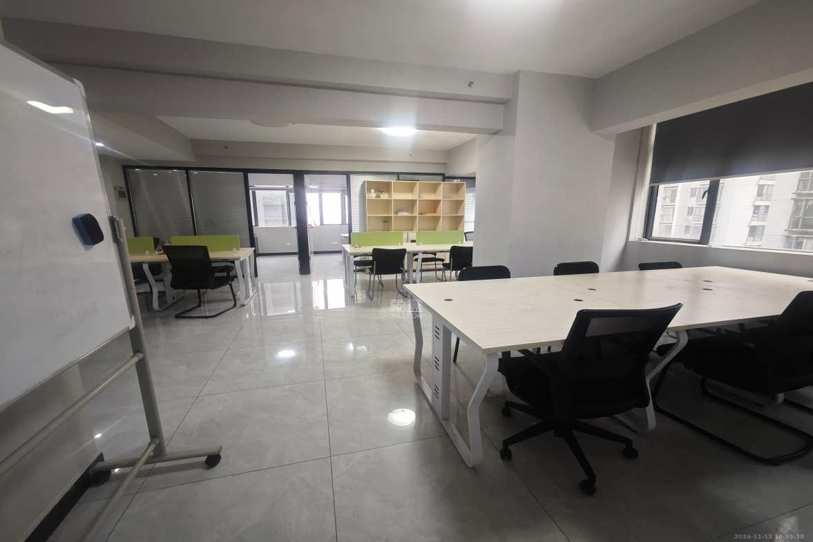 湘域中央  1室0厅0卫    4800.0元/月 湘域中央  1室0厅0卫    4800.0元/月室内图