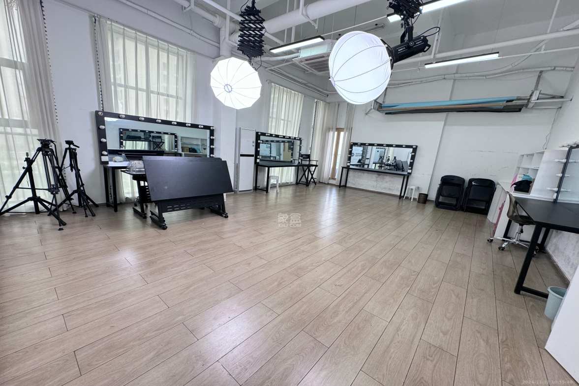 鸥波港湾  1室0厅0卫    15750.0元/月 鸥波港湾  1室0厅0卫    15750.0元/月室内图