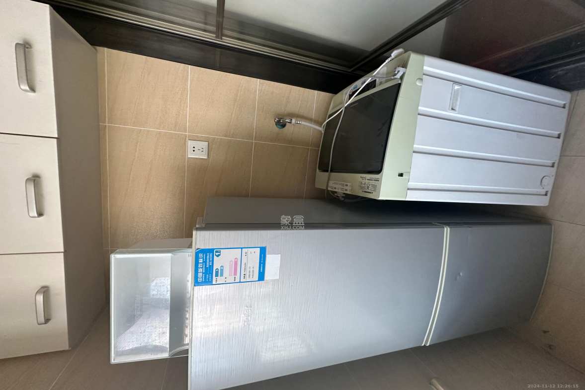 长盛上东区  1室0厅1卫   1800.00元/月室内图
