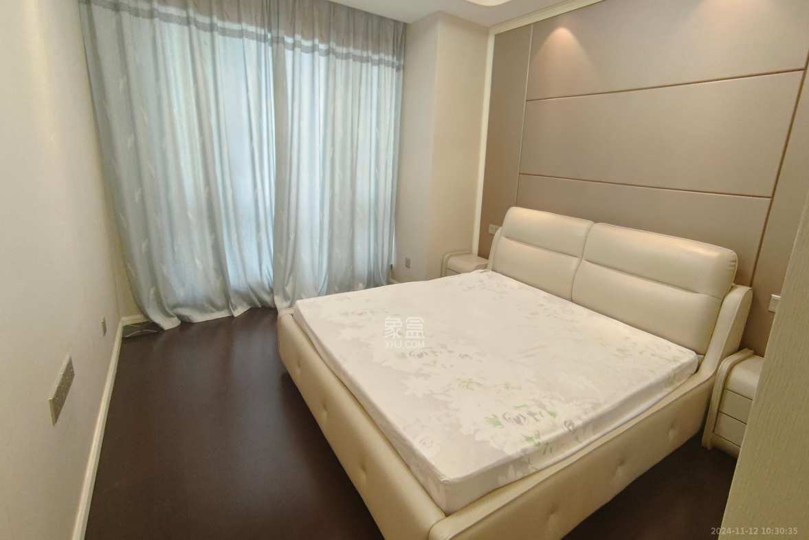 梅溪湖金茂府（金茂广场）（金茂览秀城）  3室2厅2卫   4600.00元/月室内图