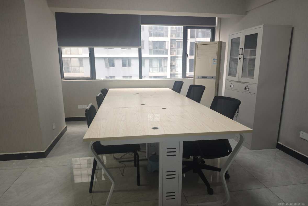 湘域中央  1室0厅0卫    4800.0元/月 湘域中央  1室0厅0卫    4800.0元/月室内图