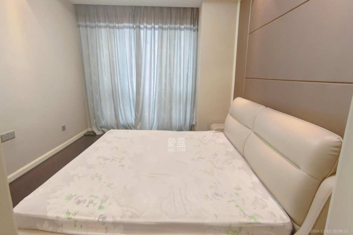 梅溪湖金茂府（金茂广场）（金茂览秀城）  3室2厅2卫   4600.00元/月室内图