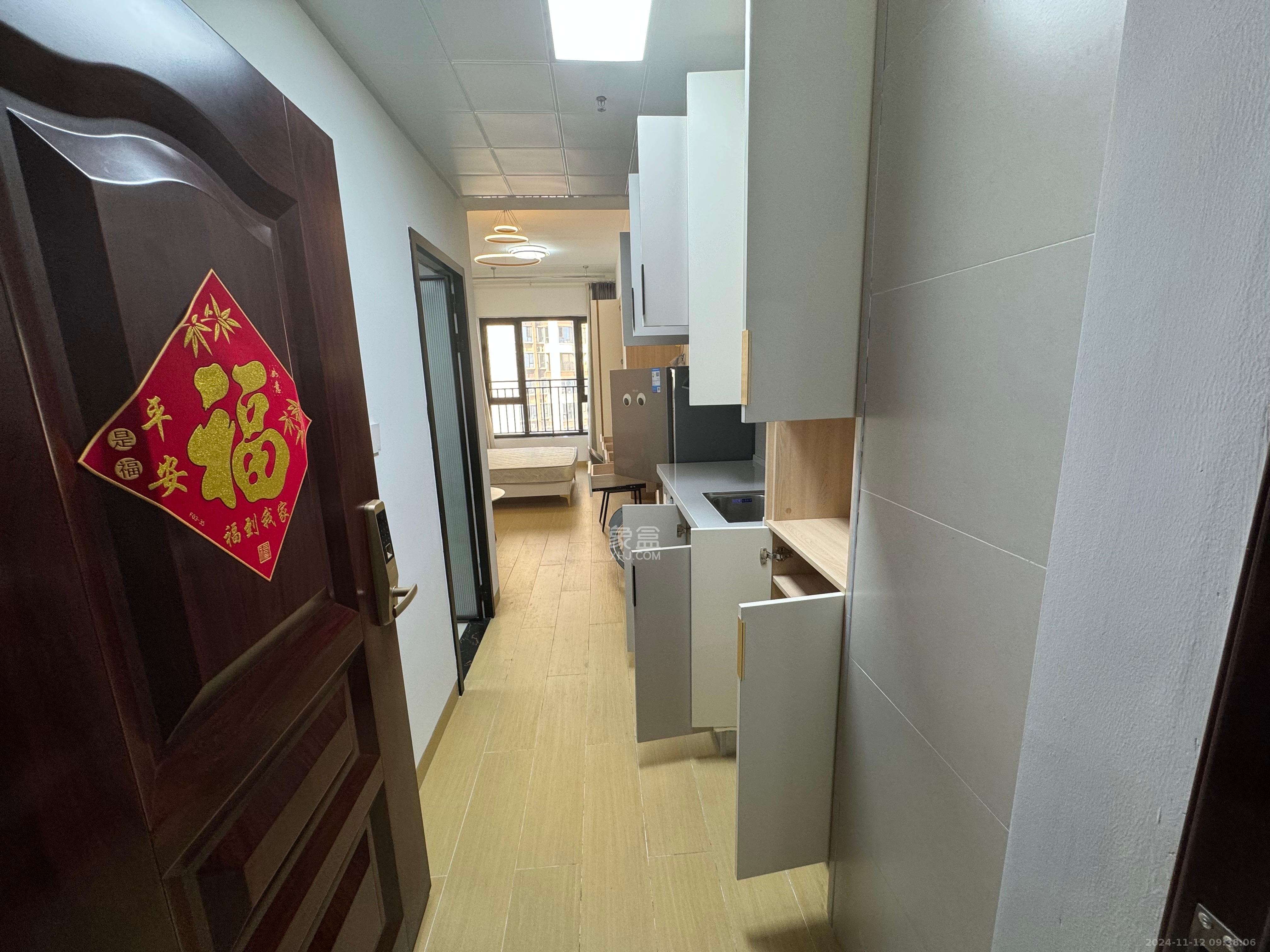 蓝光雍锦半岛   39.0㎡      1500.0元/月