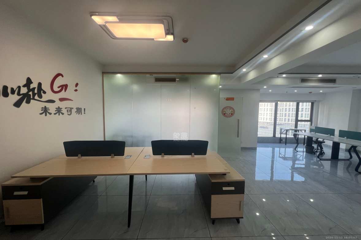 高升时代广场（冠铭商务中心）  1室1厅1卫   3700.00元/月室内图