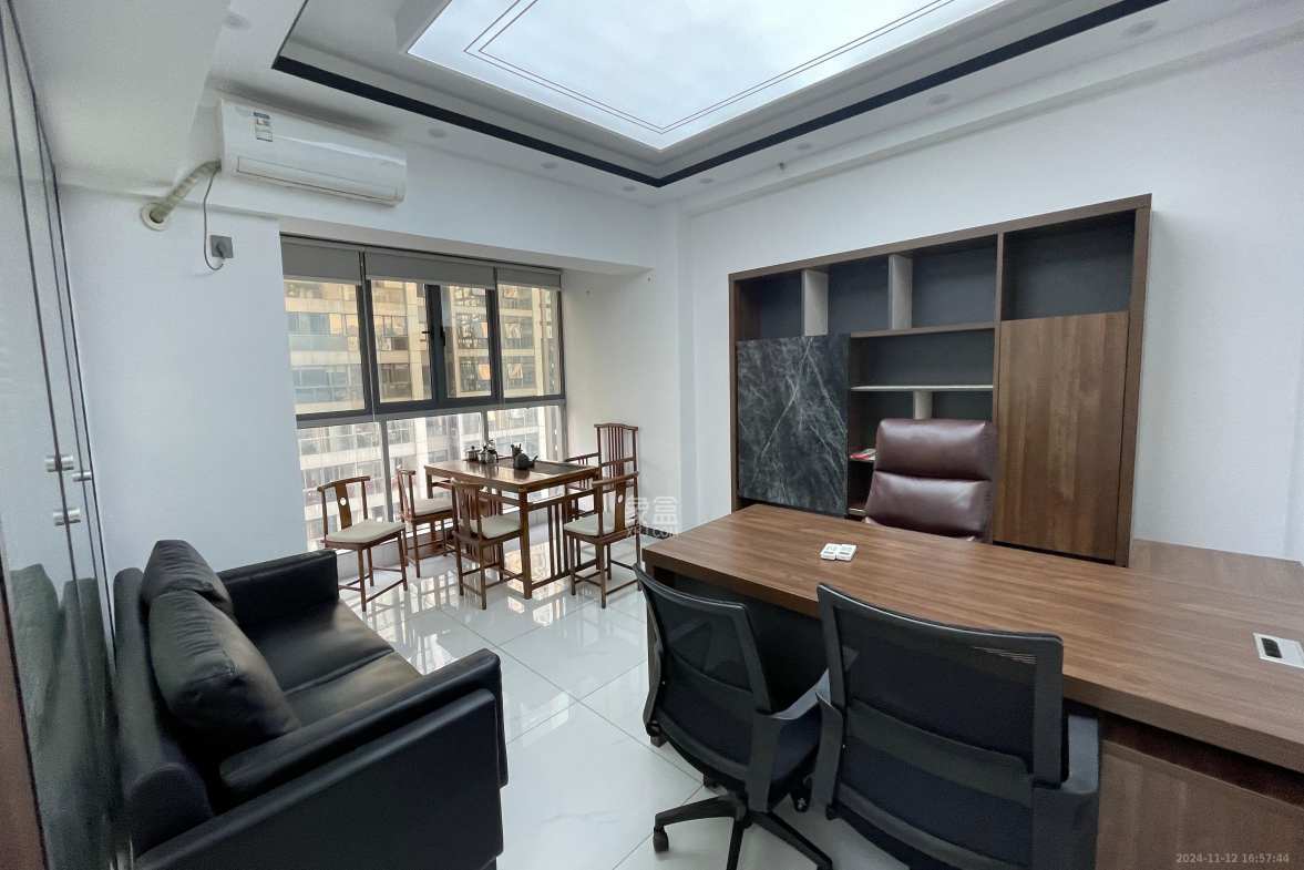 复地星光天地  3室2厅1卫    7500.0元/月室内图