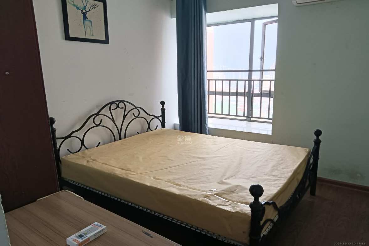 上海城小区  1室1厅1卫   800.00元/月室内图