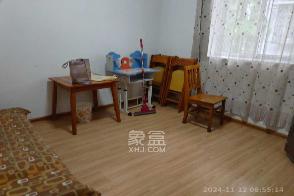 五一东村  2室2厅1卫   1600.00元/月室内图