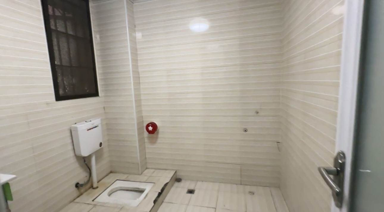 汇景花园  7室2厅0卫   3300.00元/月室内图