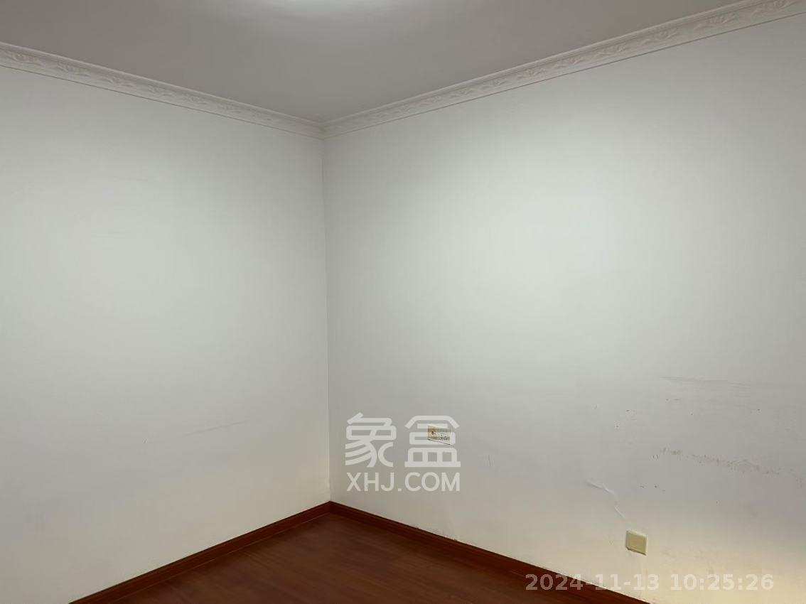 尚城  1室2厅1卫   2200.00元/月室内图