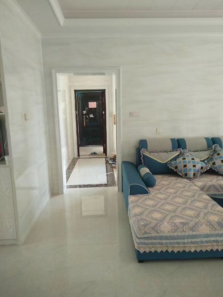 五洲锦城  4室2厅2卫    2400.0元/月