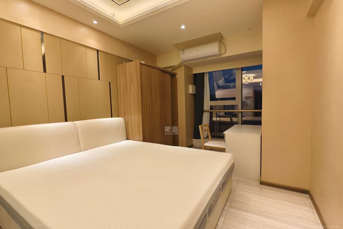 恒大誉府（融誉商业中心）  1室1厅1卫    1900.0元/月室内图