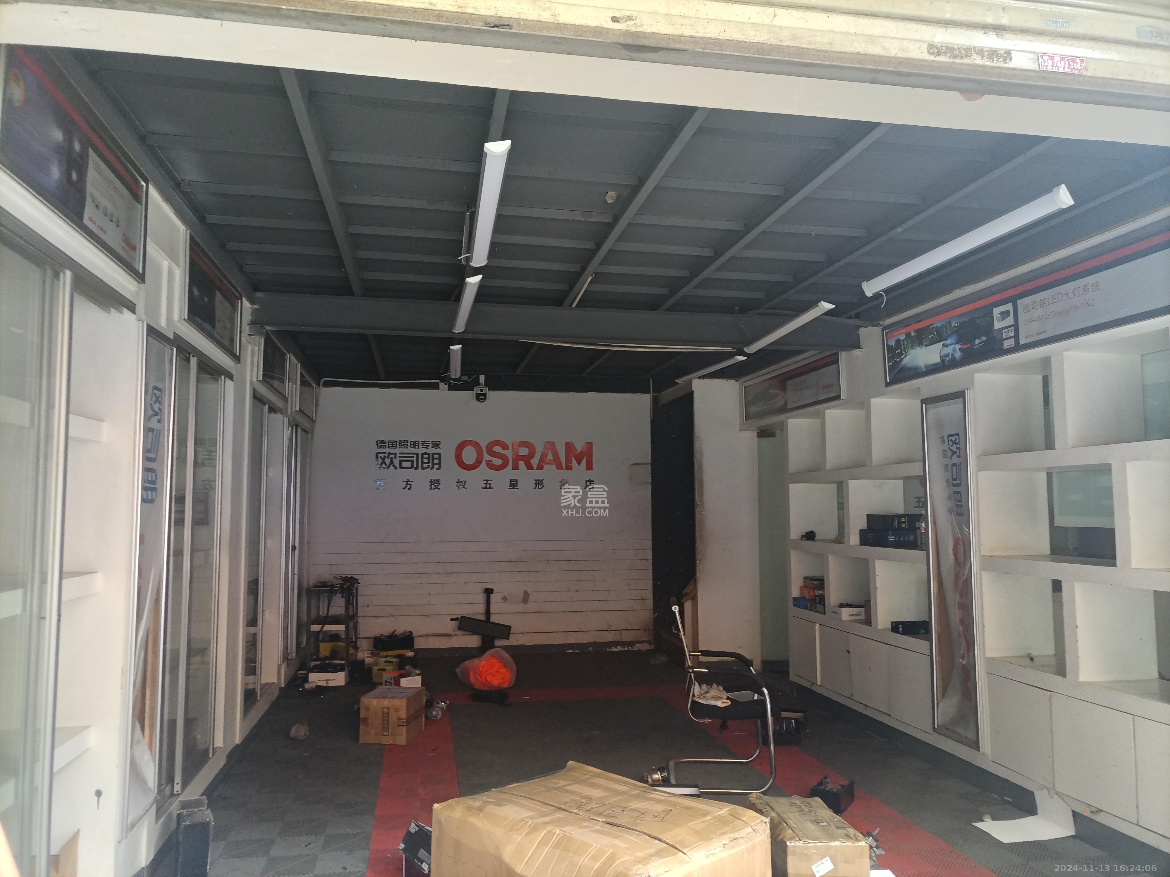 中南汽车世界   22.0㎡      3000.0元/月室内图