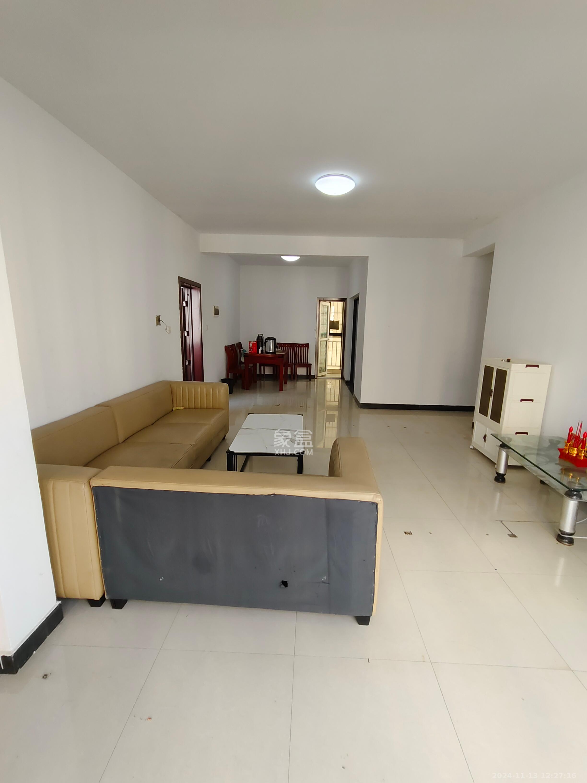 楚天世纪城东苑  3室2厅2卫    1700.0元/月