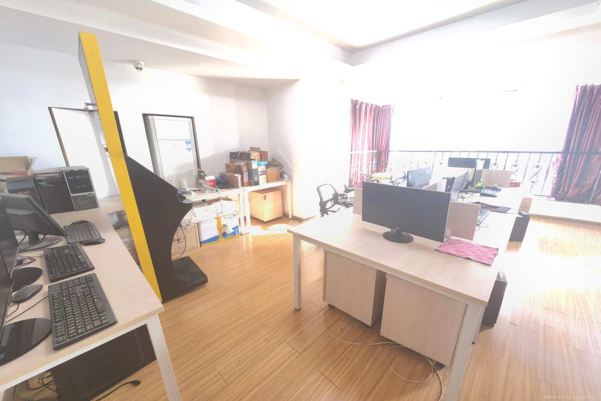 兴威名座  1室2厅1卫   12000.00元/月室内图