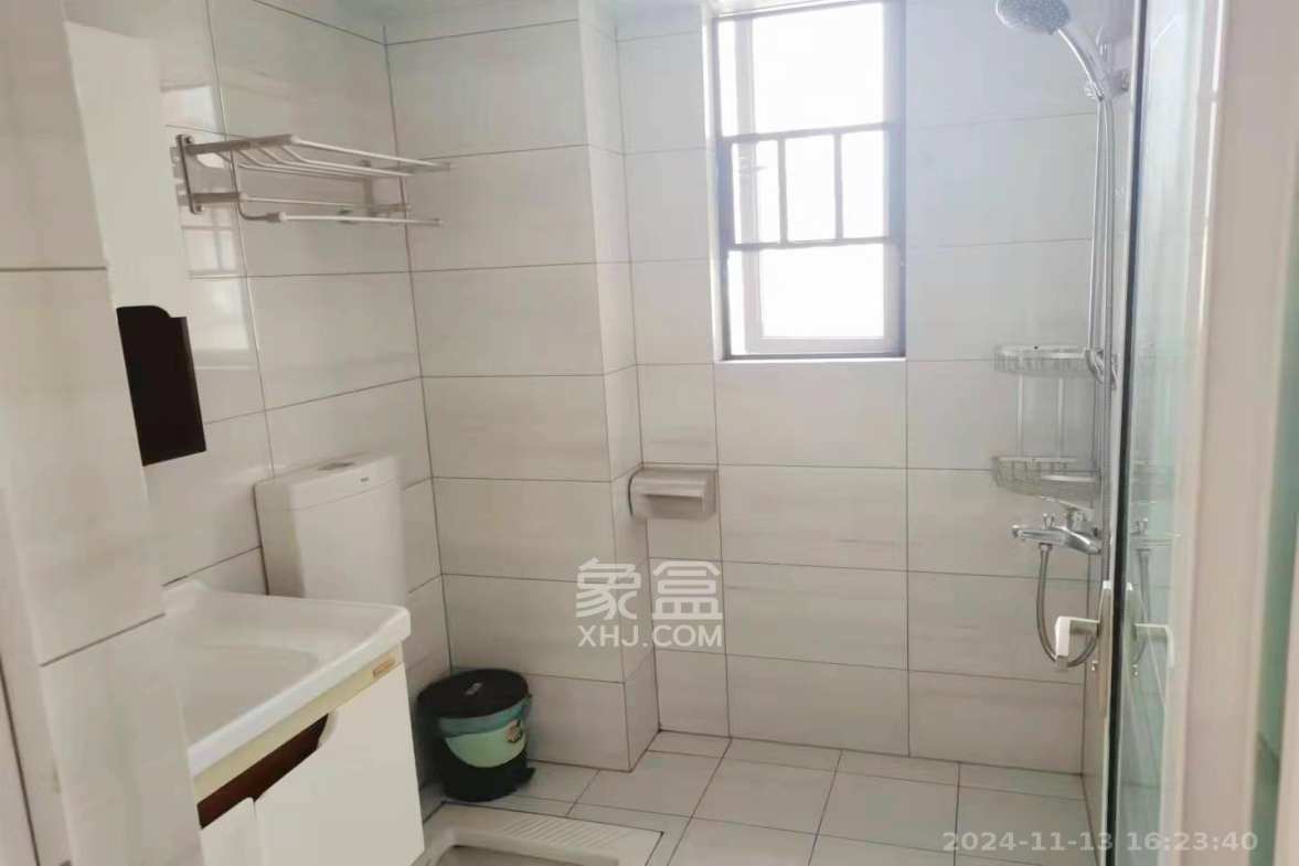 松雅湖壹号  3室2厅1卫    2300.0元/月室内图