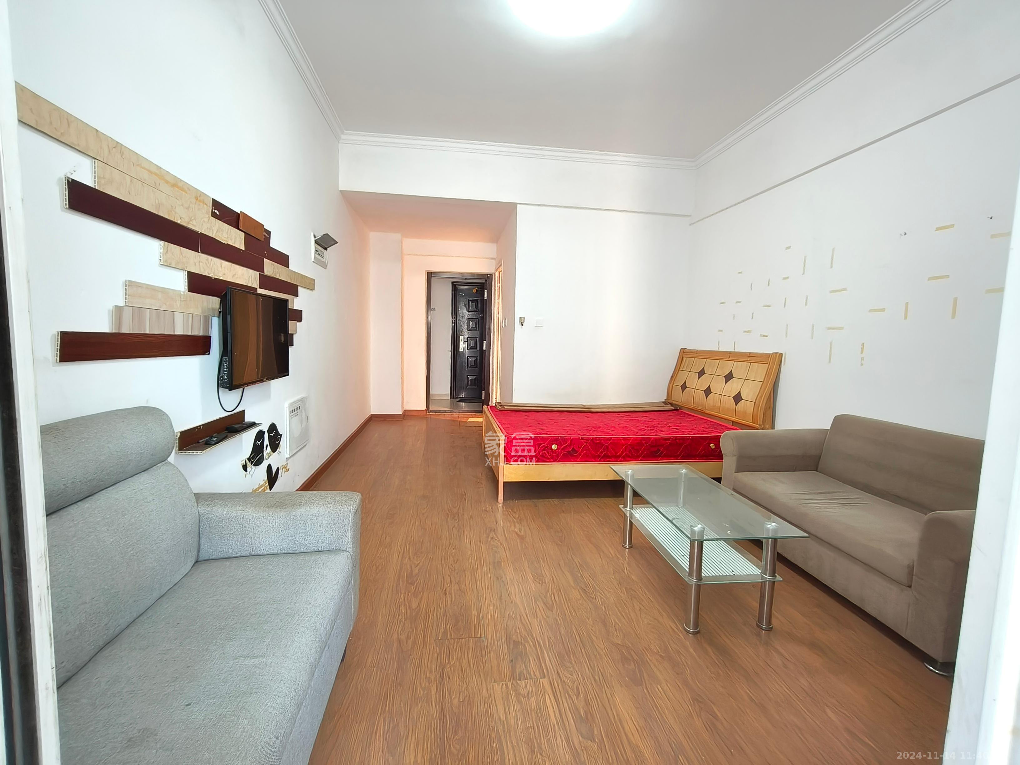 光明城市（星辰青年城）  1室1厅1卫    1100.0元/月