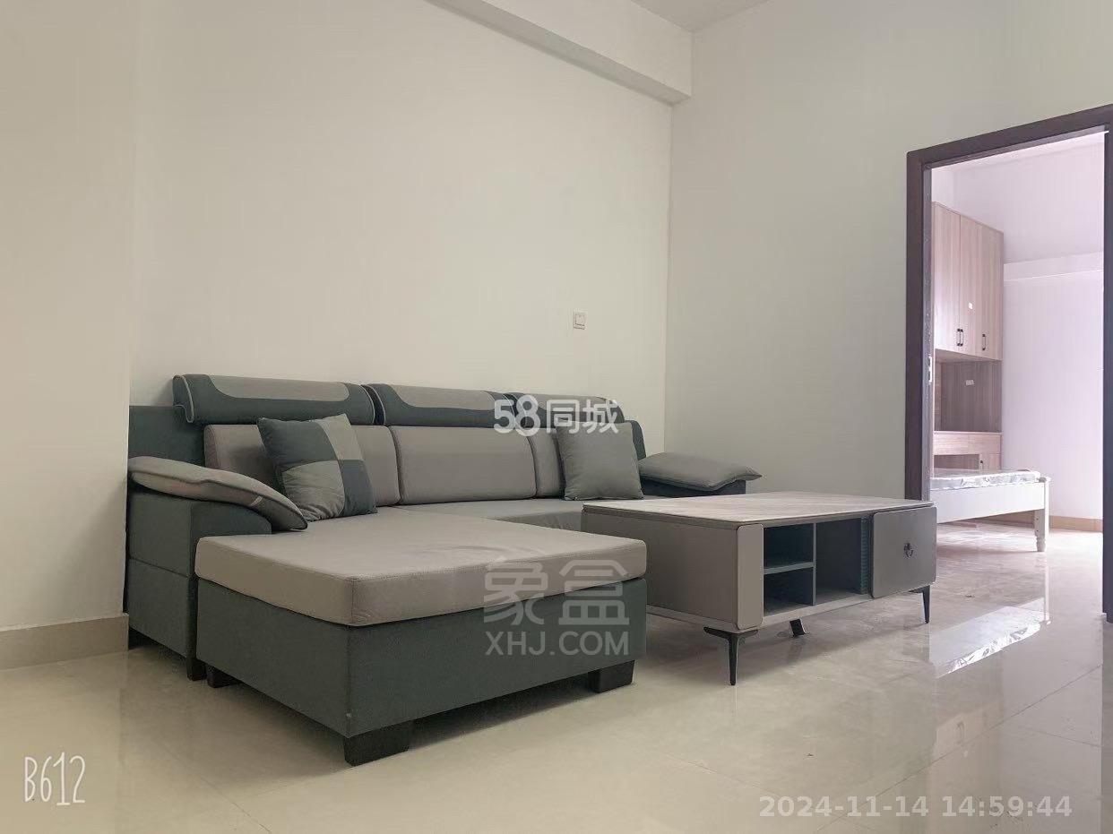 时尚新天地（平和堂）  2室1厅1卫    1500.0元/月