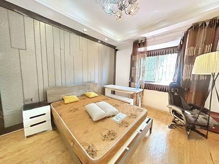 芙蓉嘉苑  3室2厅2卫   1700.00元/月室内图