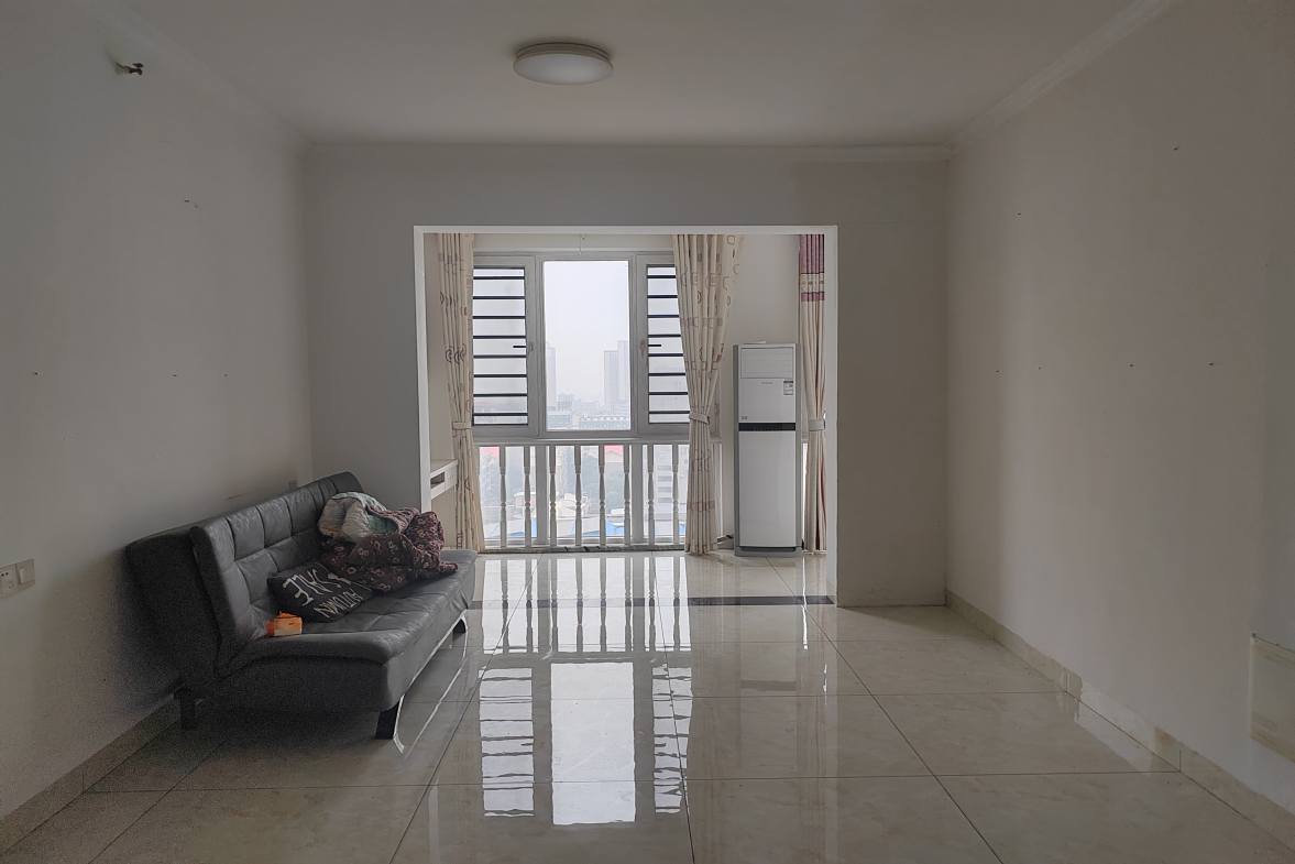 恒隆国际 2室1厅1卫 1280.0元/月 恒隆国际 2室1厅1卫 1280.0元/月室内图