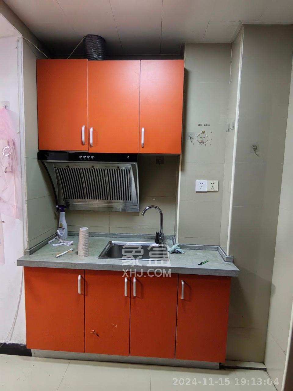 万象凯旋湾  1室1厅1卫   1300.00元/月室内图