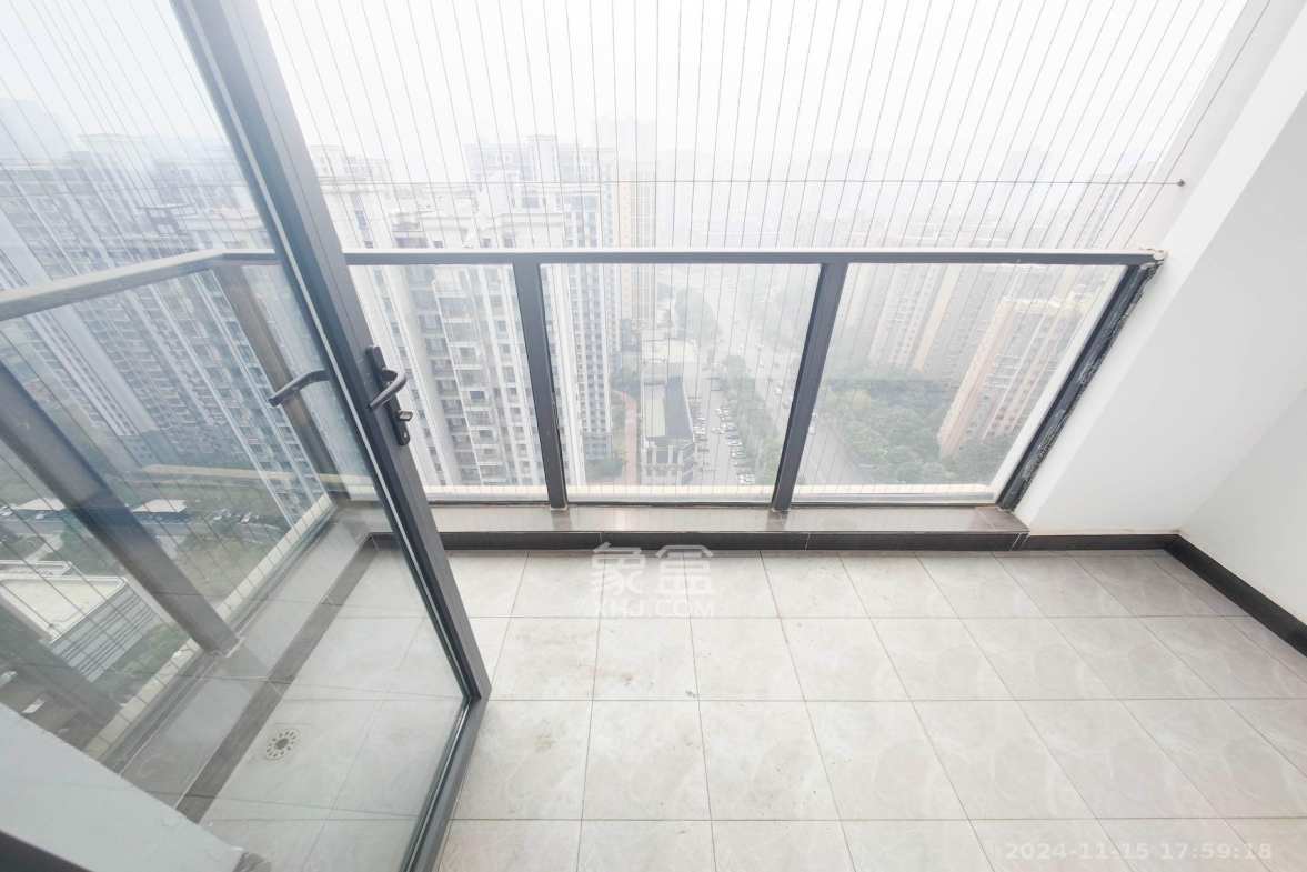天翼花园（中国电信单位房）  3室2厅1卫    2800.0元/月室内图