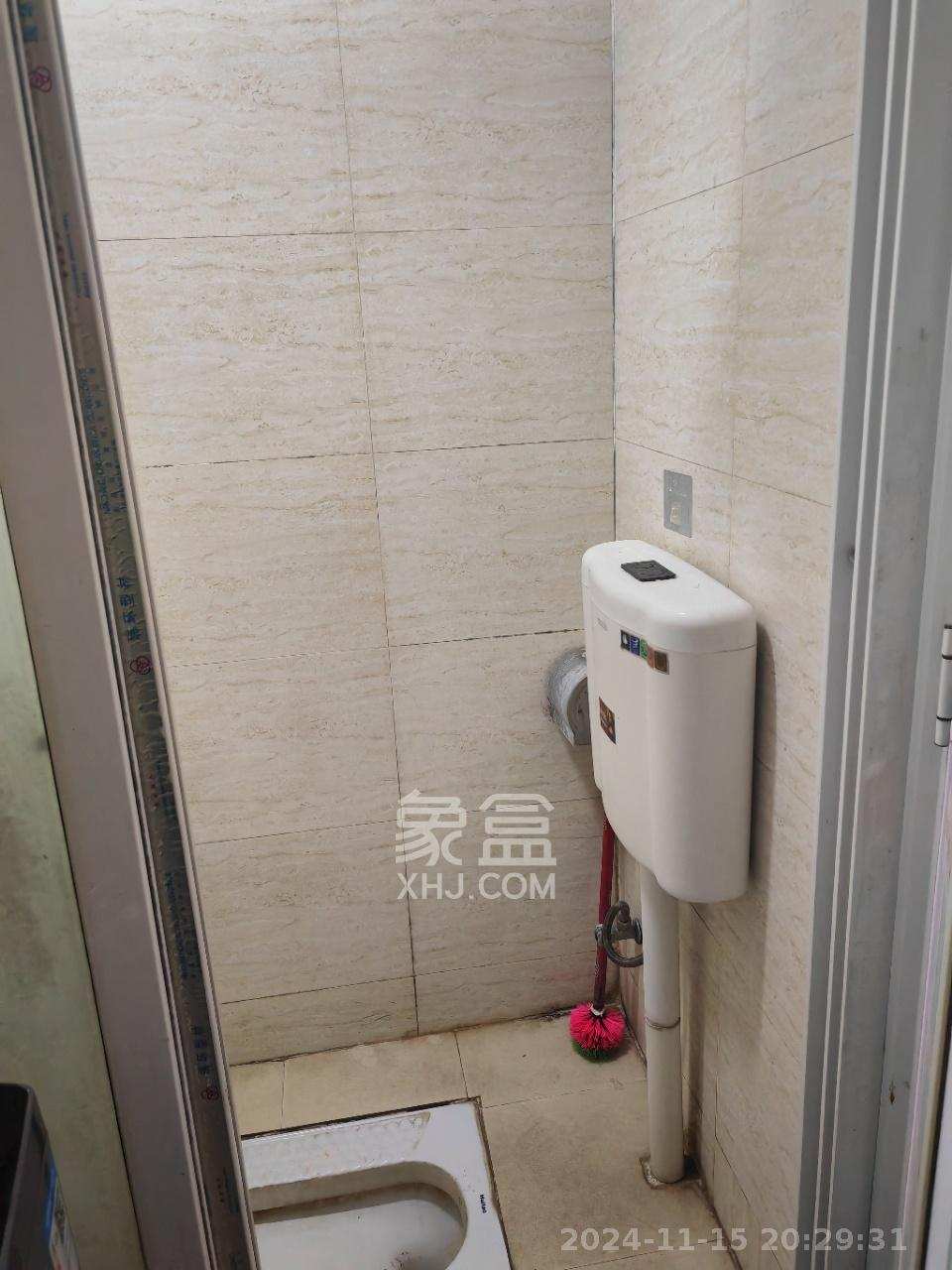 鑫天山城明珠  1室1厅1卫   1000.00元/月室内图
