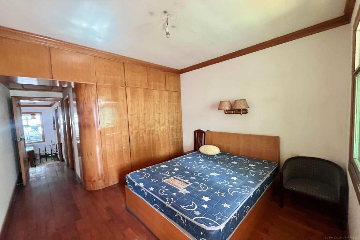 新天地小区 3室2厅1卫 1300.0元/月 新天地小区 3室2厅1卫 1300.0元/月室内图