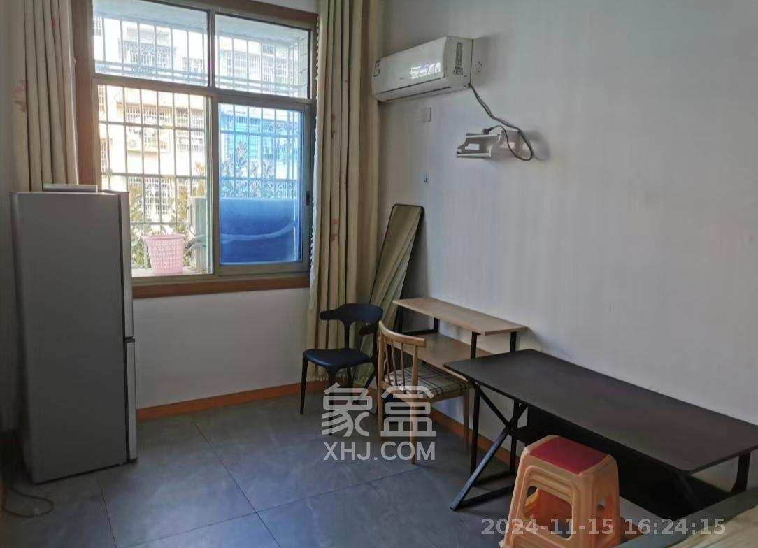 箭弓山小区  1室1厅1卫   1100.00元/月室内图