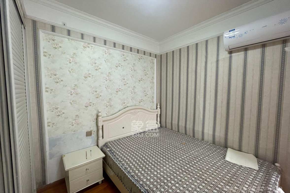 汀湘十里  3室2厅1卫   1600.00元/月室内图