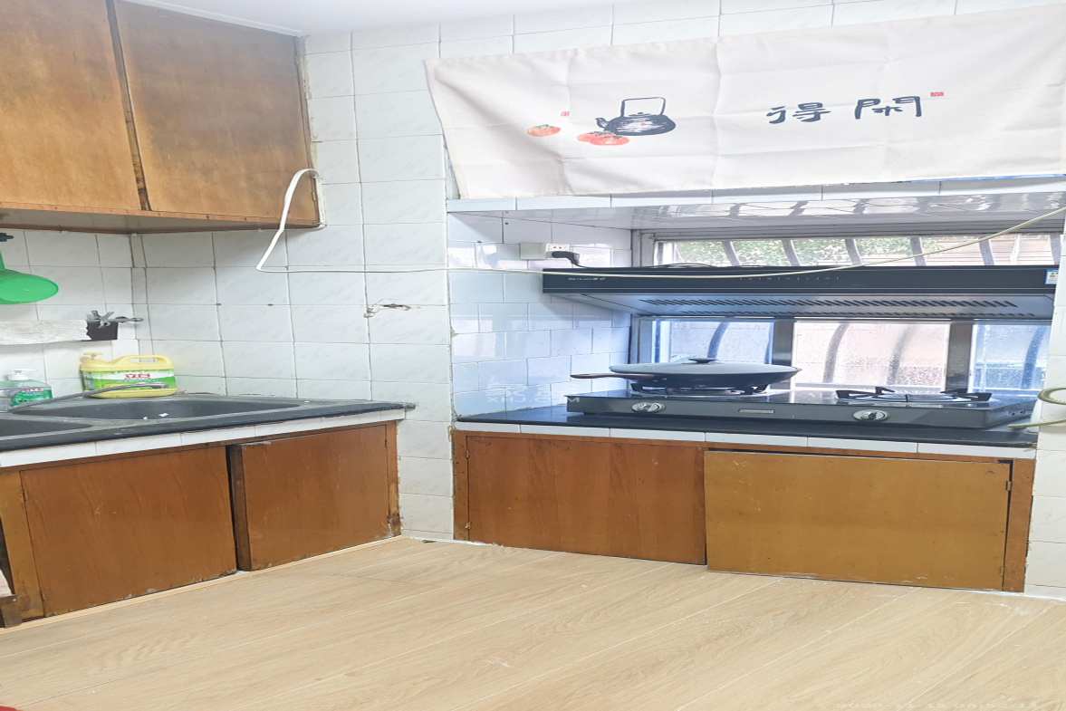 省建苑小区  1室0厅0卫    2100.0元/月 省建苑小区  1室0厅0卫    2100.0元/月室内图