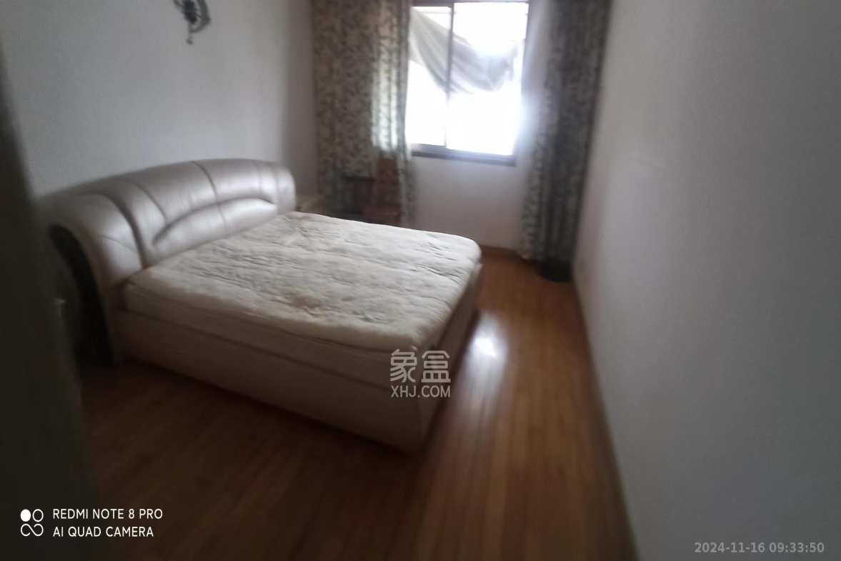 铁银大厦  2室2厅1卫    2400.0元/月 铁银大厦  2室2厅1卫    2400.0元/月室内图