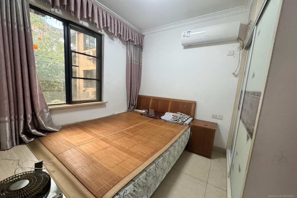 中南红领邦（红星嘉和苑）  1室2厅1卫    2200.0元/月室内图