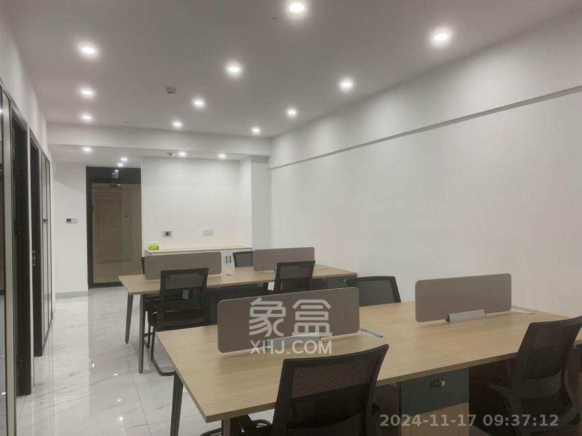 兰亭湾畔  1室1厅1卫   4500.00元/月室内图1