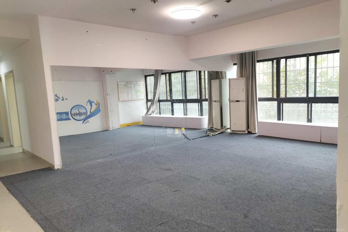 家和苑（原梅溪湖保障性住房一期）  4室2厅3卫   3000.00元/月室内图1