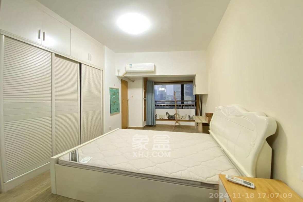 长沙之芯  1室1厅1卫    1800.0元/月 长沙之芯  1室1厅1卫    1800.0元/月室内图