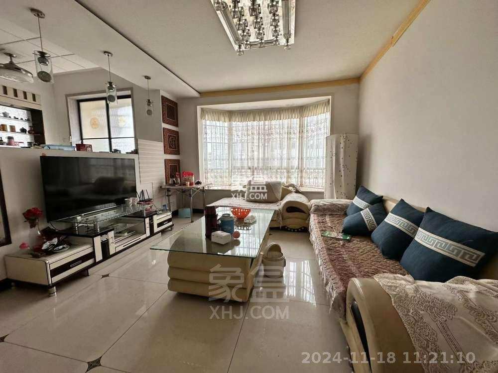 钻石怡园  3室2厅1卫   1600.00元/月室内图