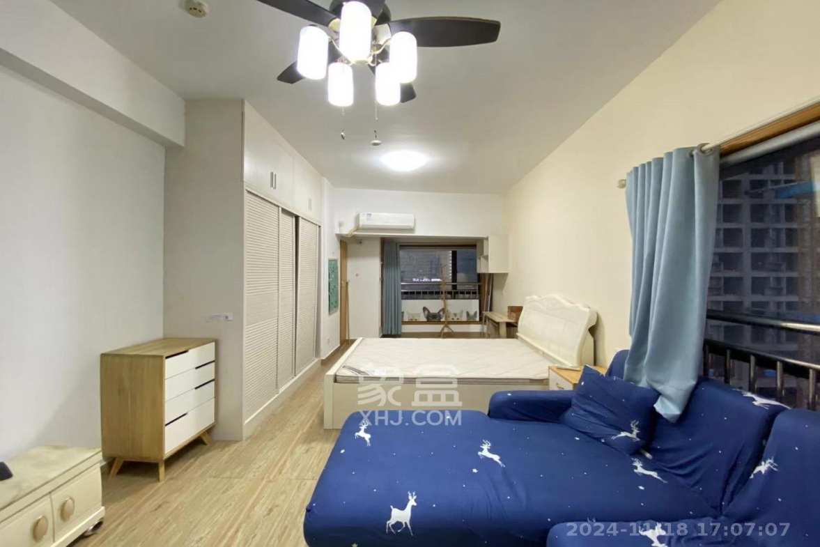 长沙之芯  1室1厅1卫    1800.0元/月 长沙之芯  1室1厅1卫    1800.0元/月室内图