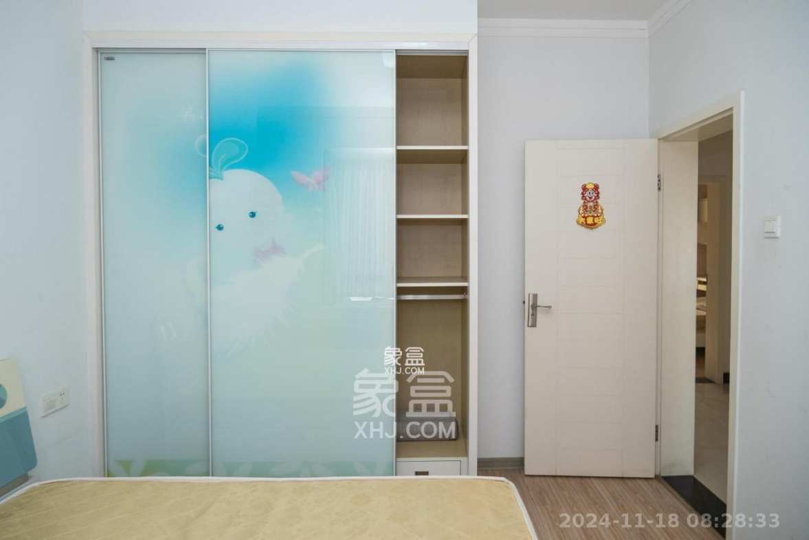 圆梦完美生活  3室2厅2卫   1900.00元/月室内图