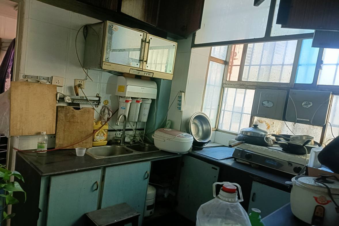 八一安居小区  3室2厅1卫    1600.0元/月室内图