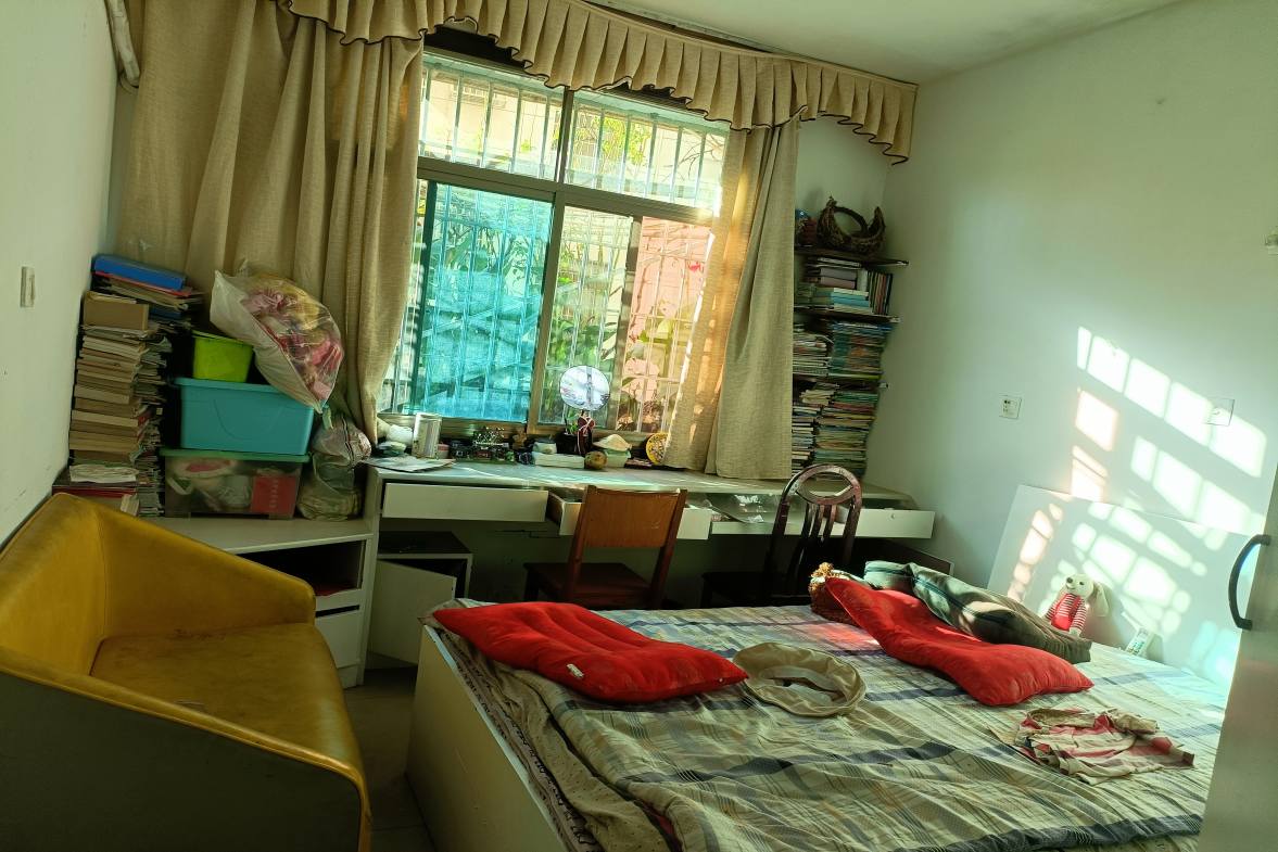 八一安居小区  3室2厅1卫    1600.0元/月室内图1