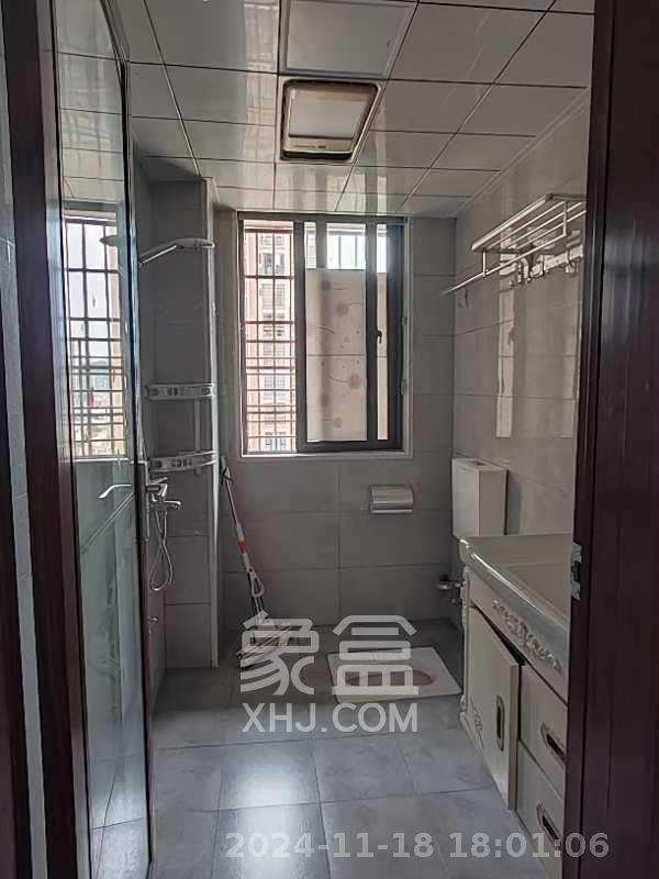 华龙家园（和泰家园）  2室2厅1卫   1700.00元/月室内图