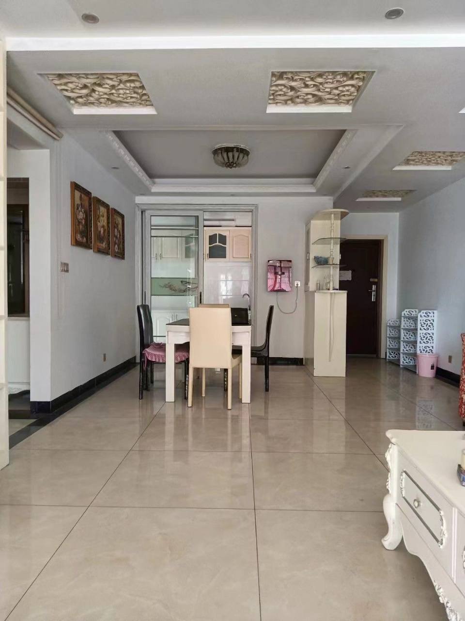 吉泰丽园  3室1厅2卫    1800.0元/月室内图