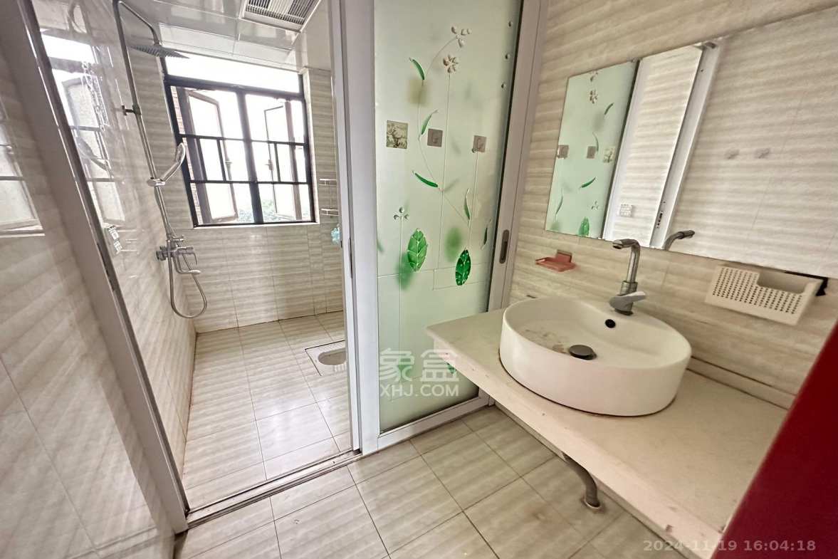 七里香榭 3室2厅1卫 2100.0元/月 七里香榭 3室2厅1卫 2100.0元/月室内图