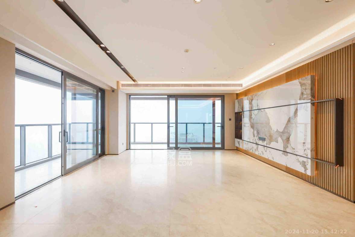 长沙悦府（华润万象城）  4室2厅3卫   25000.00元/月室内图1