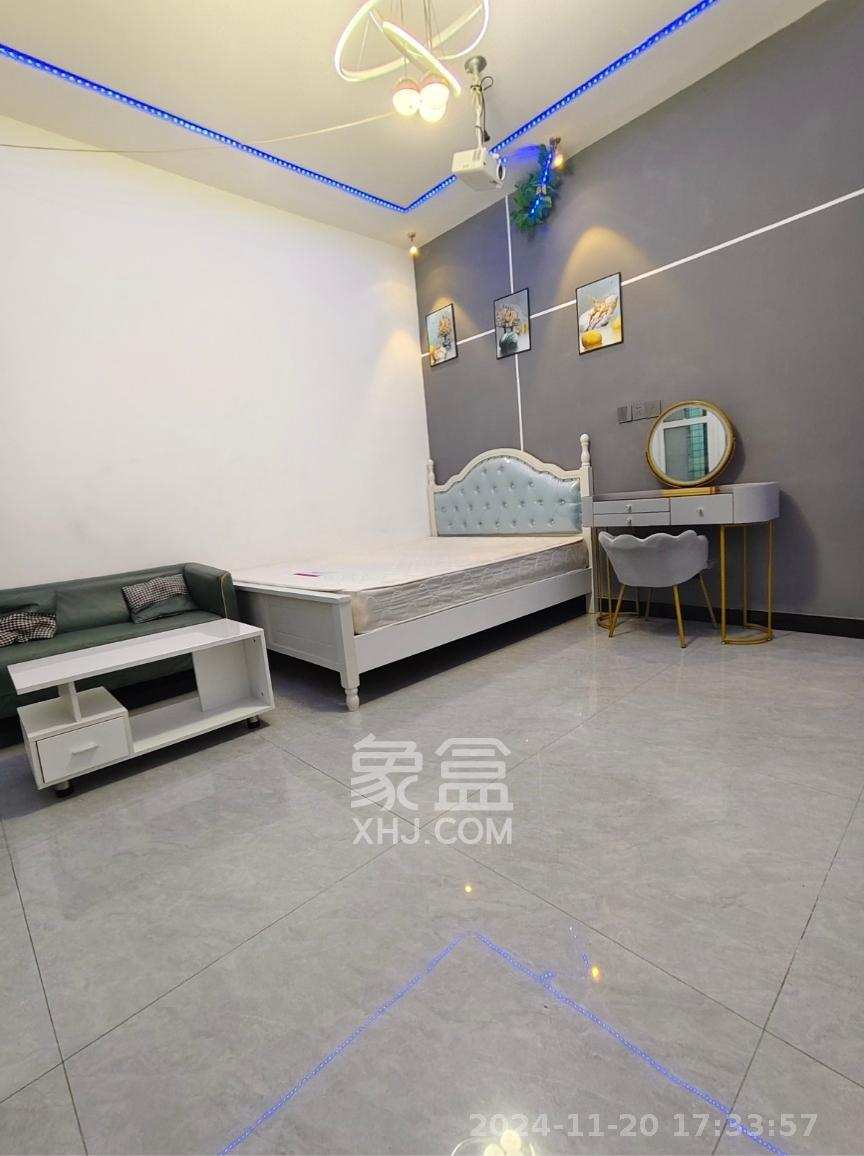 上河国际C区  1室0厅0卫    1600.0元/月室内图